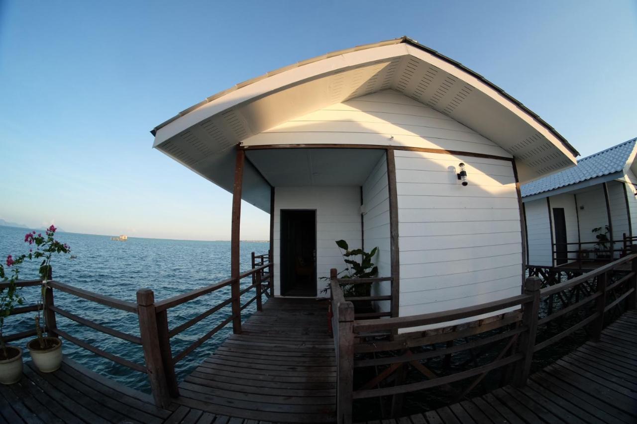 Отель Shun Shun Water Bungalows Семпорна Экстерьер фото